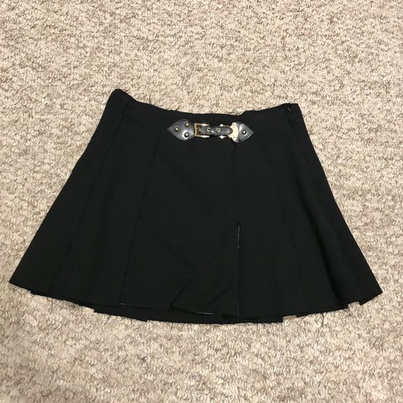 Zara Woman Black Pleated Academia School Girl Gold Buckle Mini Skirt Small S - Picture 2 of 8